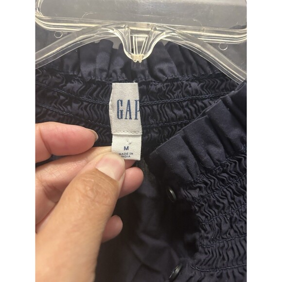 Women's Size Medium Navy Blue Long Sleeved Button Down Shirt Gap Collar Preppy - Picture 2 of 5